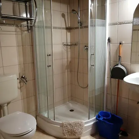 Flora Apartment Kehidakustany