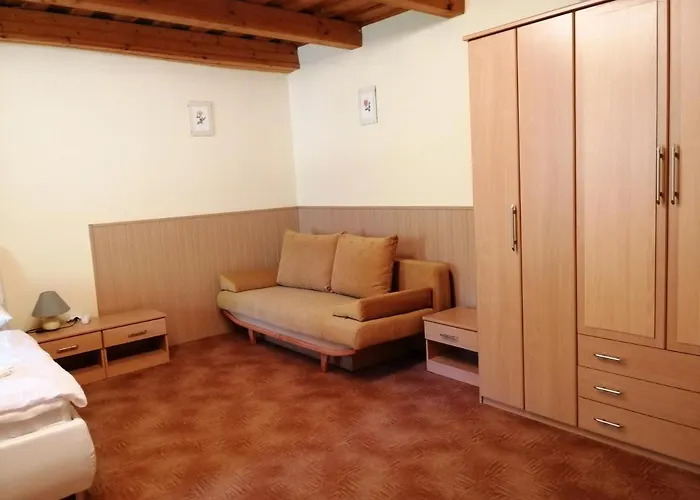 Flora Appartement *